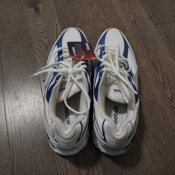 Reebok Women's White Blue Leather upper running shoes size 9 - Picture 3 of 10